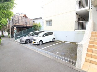 トラストビラ多摩センターの物件外観写真